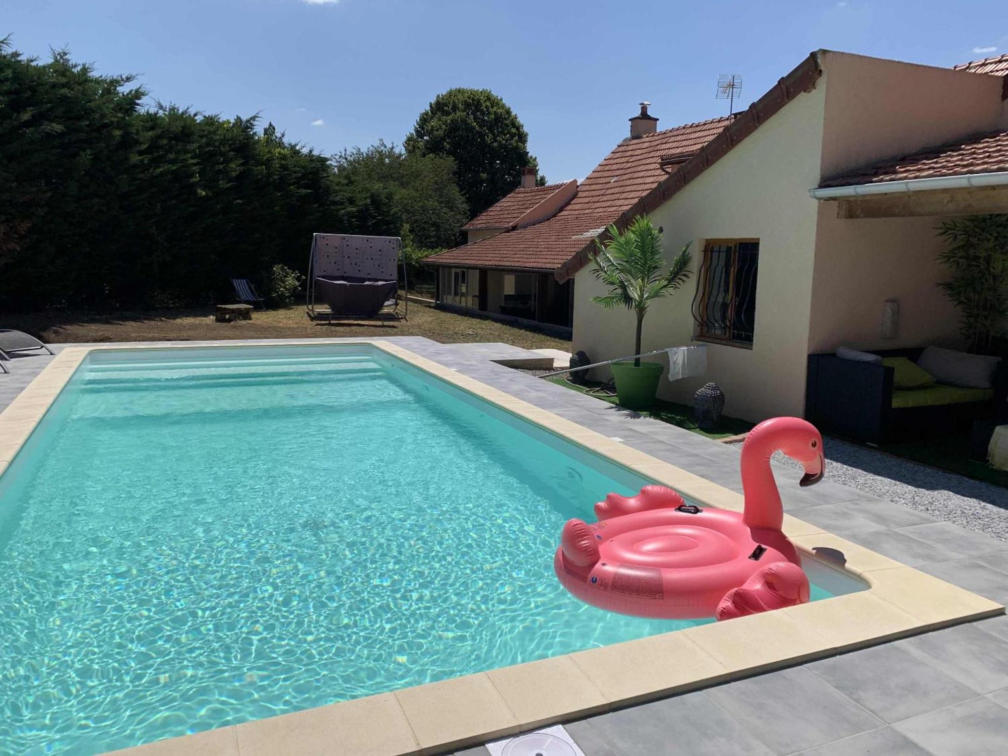 Maison Piscine Et Jacuzzi Saint-Germain-des-Fosses Εξωτερικό φωτογραφία