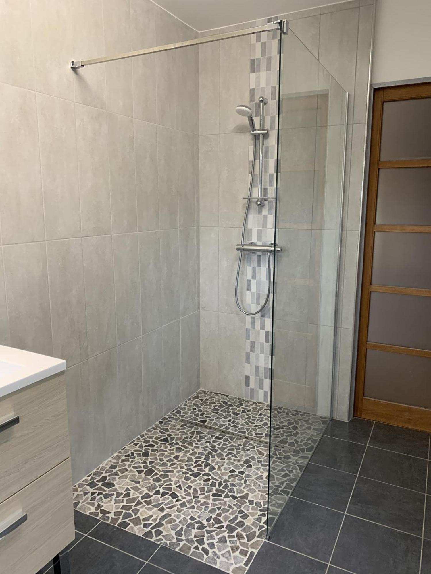 Maison Piscine Et Jacuzzi Saint-Germain-des-Fosses Δωμάτιο φωτογραφία