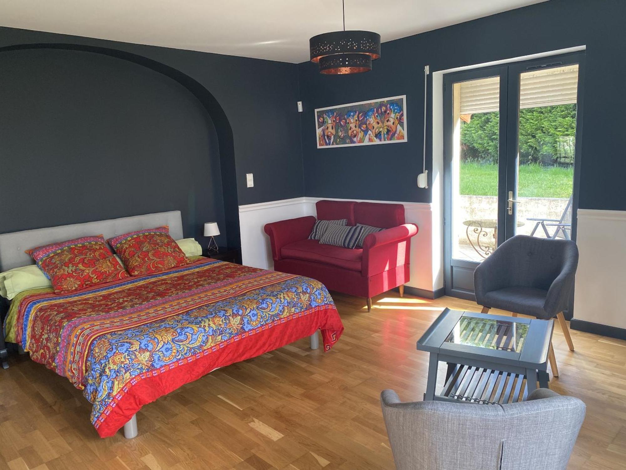Maison Piscine Et Jacuzzi Saint-Germain-des-Fosses Δωμάτιο φωτογραφία