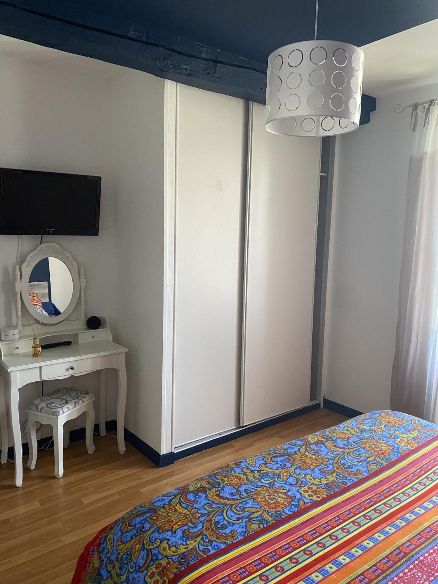 Maison Piscine Et Jacuzzi Saint-Germain-des-Fosses Δωμάτιο φωτογραφία